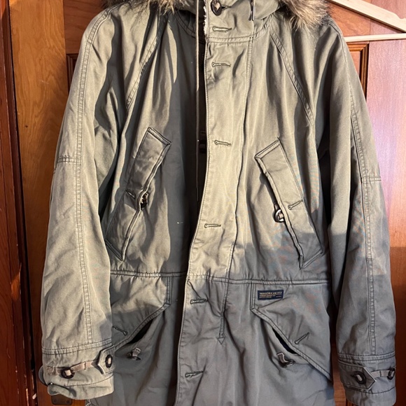 Abercrombie mens park - Picture 2 of 7